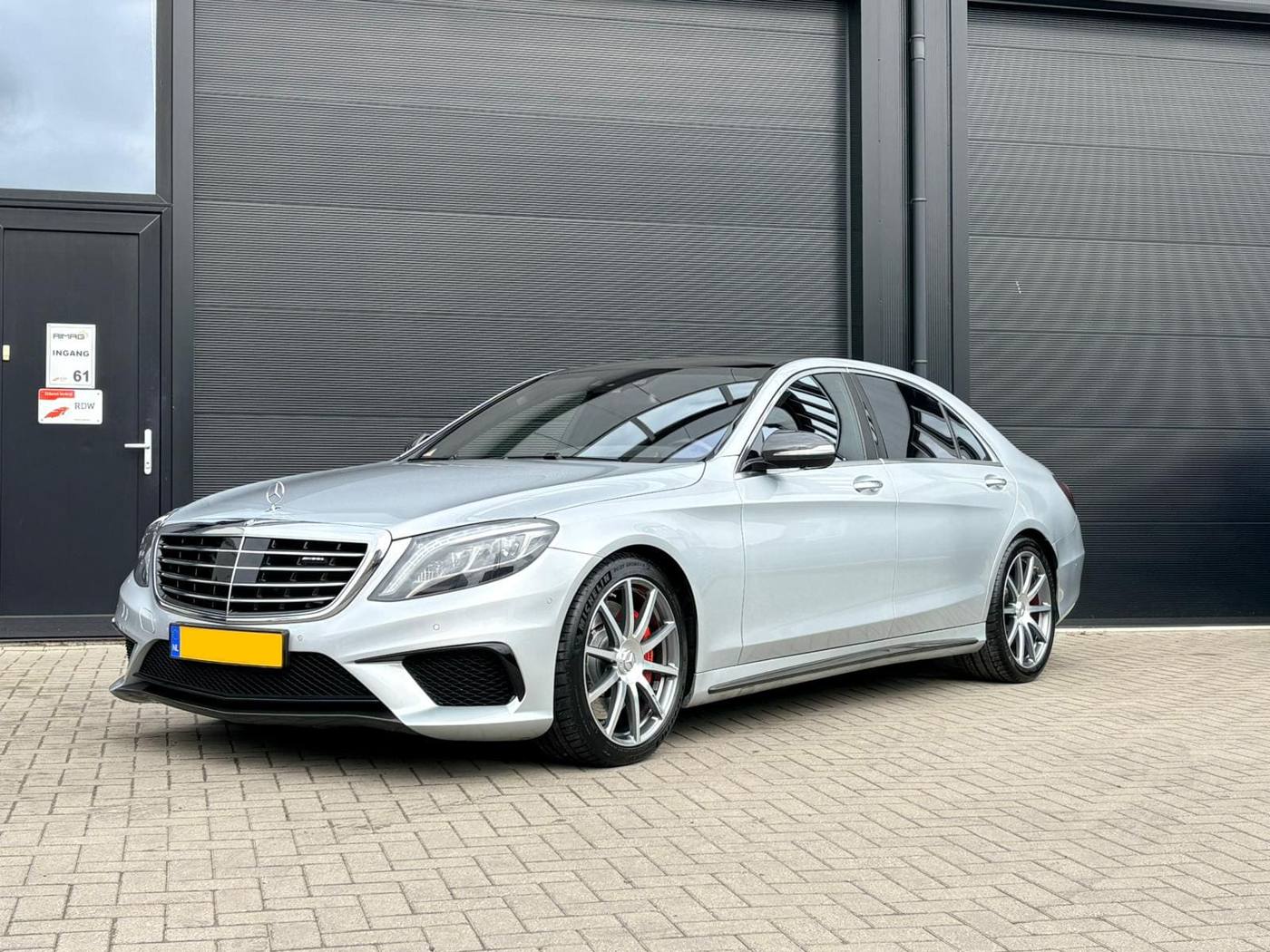 Mercedes Detail