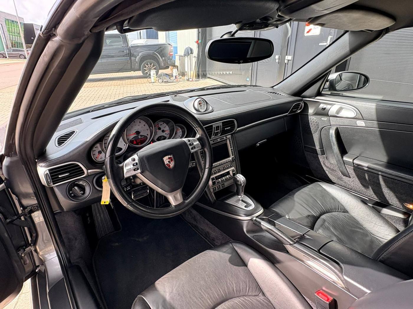 Porsche Carrera 4S Detail